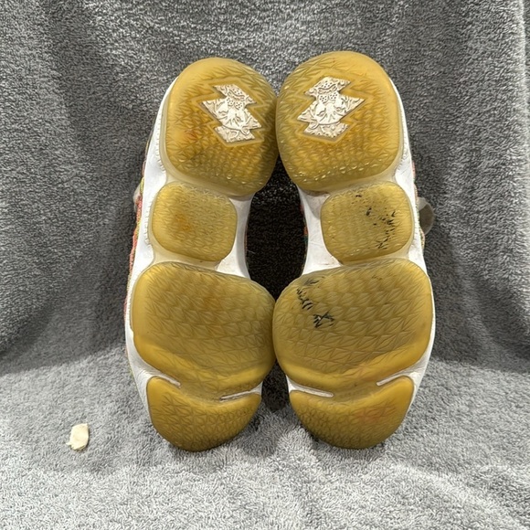 LeBron 15 fruity Tuitty Pebbles Sneakers size 6.5 used condition - Picture 7 of 10